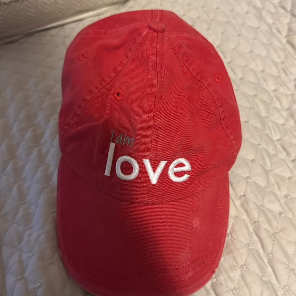 Red Peace Love World Cap